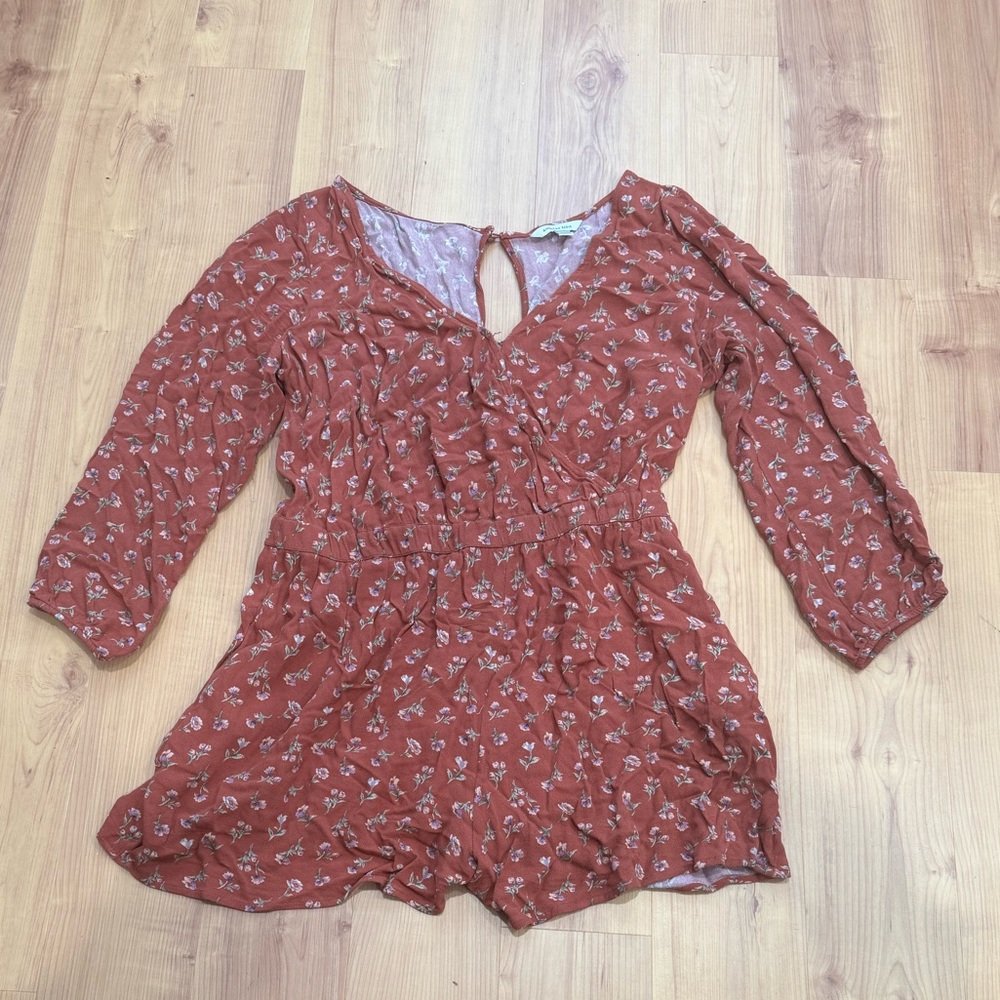 American Eagle Romper Size XL floral